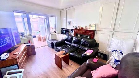 Amis Avenue, West Ewell, Epsom, KT19 - Photo 5