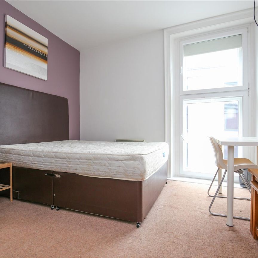 2 bed apartment to rent in Northumberland Street, City Centre, NE1 - Photo 1