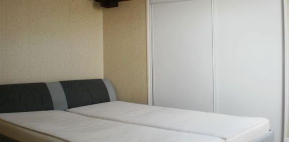 Location Appartement 2 pièces Meublé 40m² LE CREUSOT 71200 - Photo 2