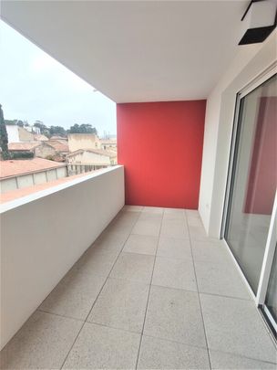 Location Appartement 2 pièces 40m² NIMES 30900 - Photo 1