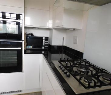 4 bedroom detached house to rent - Photo 5