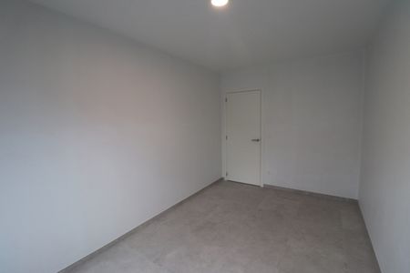 BEN-woning met 3 slaapkamers, terras met tuin, tuinberging en autostaanplaats. - Photo 2