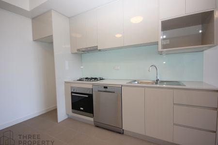 308/135-137 Pacific Highway, Hornsby NSW 2077 - Apartment For Rent | Domain - Photo 2