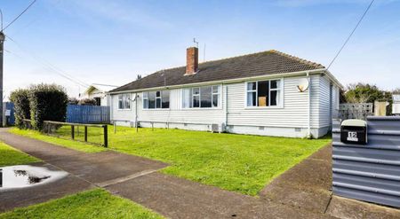 Freshly Renovated 2-bedroom flat - Photo 5