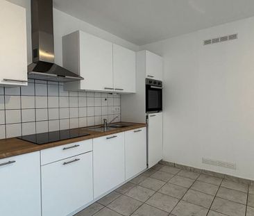 Appartement te huur in Marche-en-Famenne voor € 620 met 1 slaapkamer - Photo 4