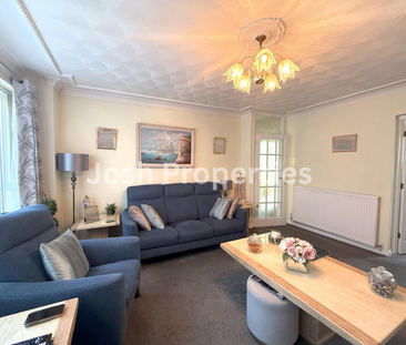 2 bedroom ground floor flat to rent - Photo 3
