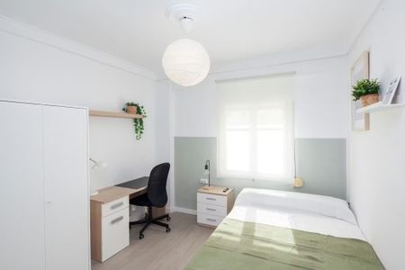 Carrer de la Miraculosa, Valencia, Valencian Community 46009 - Photo 4