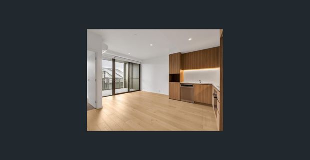 Chic Brighton Living – Modern 1-Bed Apartment with Car Park - Photo 1