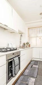 3 bedroom flat to rent - Photo 4