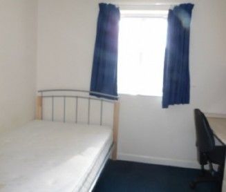 1 Bed - Room Available Now In Brayford Court! - Photo 3