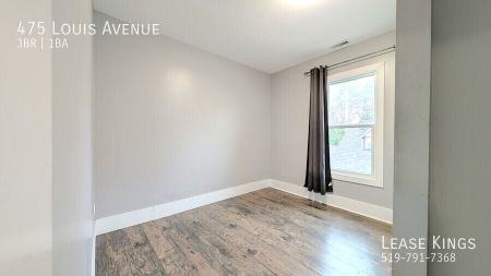 Spacious 3-Bedroom Unit at 475 Louis Avenue, Windsor! - Photo 4