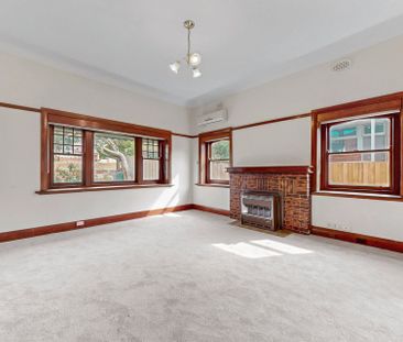 210 Napier Street, Essendon - Photo 6