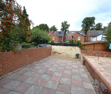 Grange Avenue, RG6 1DJ, University, Reading - Photo 2