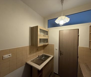Pronájem bytu 1+1 34 m² - Fotografie 3