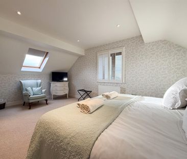 Hunting Butts Farm, Cheltenham GL50 4NZ - Photo 3