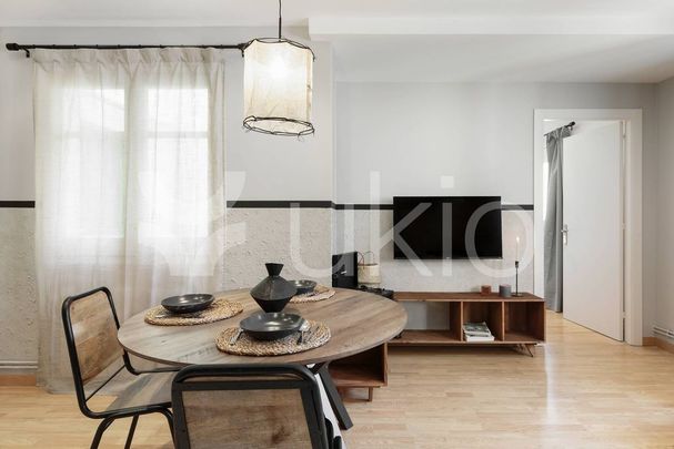 2 room luxury Apartment for rent in Barcelona, Spain - Photo 1