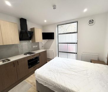 Studio to rent - Photo 5