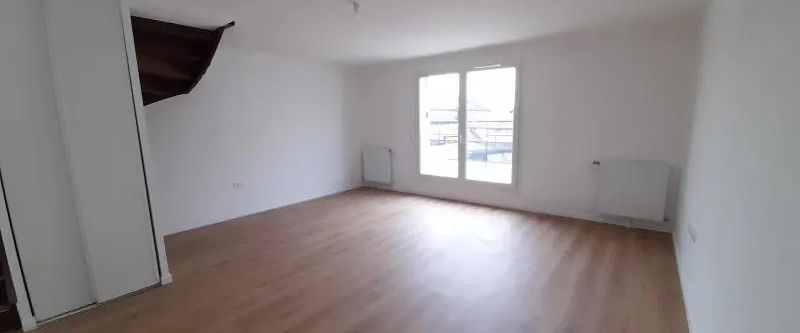 Appartement à louer 4 pièces 80.89m² - Photo 1