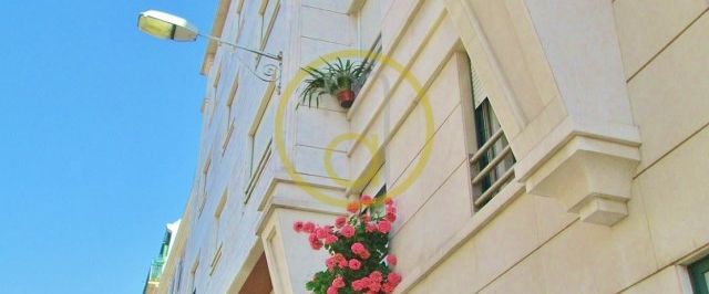 LISBON CENTER / CAMPO OURIQUE ap. T3 with terraces and garage - Photo 1