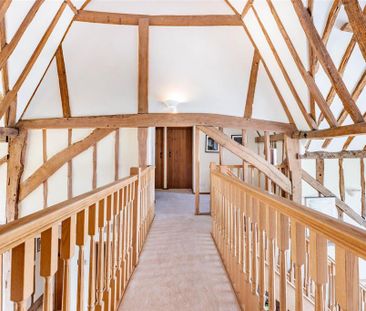 4 bedroom barn conversion to rent - Photo 1