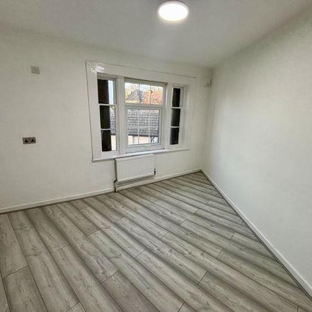 Flat 2 The Elms - Photo 4