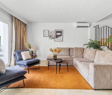 3 Bedroom Townhouse For Rent in Nueva Andalucía, Málaga - Photo 2