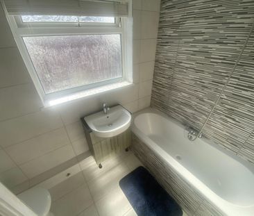 4 bed house share to rent in Eglesfield Road, South Shields, NE33 - Photo 4