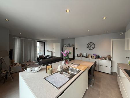 LIEDEKERKE - Luxueus appartement met staanplaats. - Photo 4
