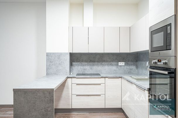Pronájem bytu 1+kk a garsoniéry 52 m² - Photo 1