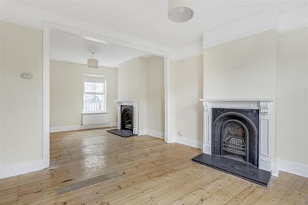 2 bedroom terraced house to rent - Photo 5