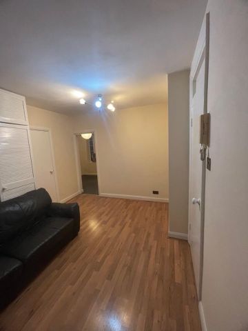 2 Bed Flat, Kings Drive, HA9 - Photo 2