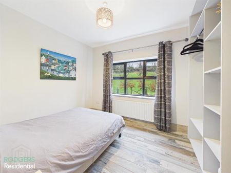 292 Belfast Road, Dundonald, Belfast, BT16 1UE - Photo 2