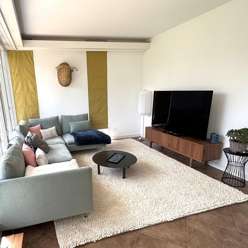 5.5-room luxury apartment with large garden - Photo 1