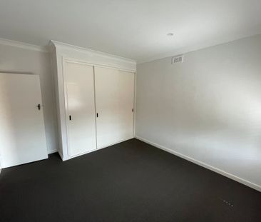 9 Jacobs Street, Belmont - Photo 3