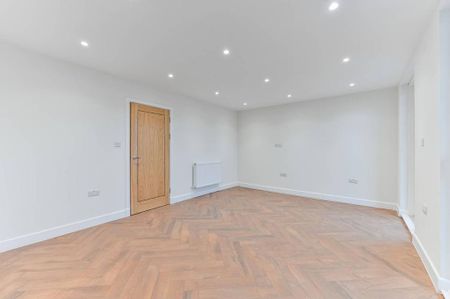 3 bedroom flat to rent - Photo 3