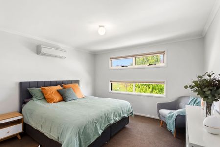 A Unique Sanctuary – Peaceful Two-Storey Home Perfect for Families - Photo 5