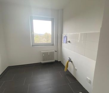 Mit Balkon und modernem Badezimmer inkl. Wanne - Foto 1