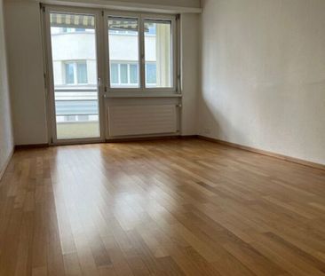 Grosszügige helle 3-Zimmerwohnung Nähe Limmat - Photo 3