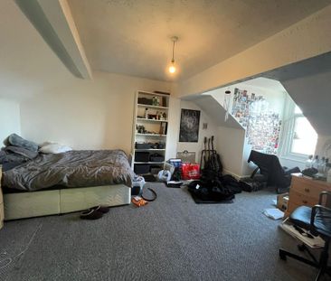 Broughton, Salford - Photo 3