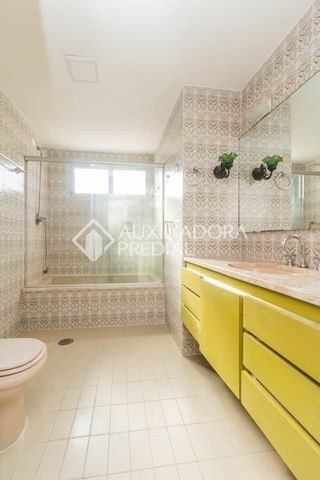 Apartamento com 3 quartos e 129m² para alugar em Boa Vista, Porto Alegre. - Photo 2