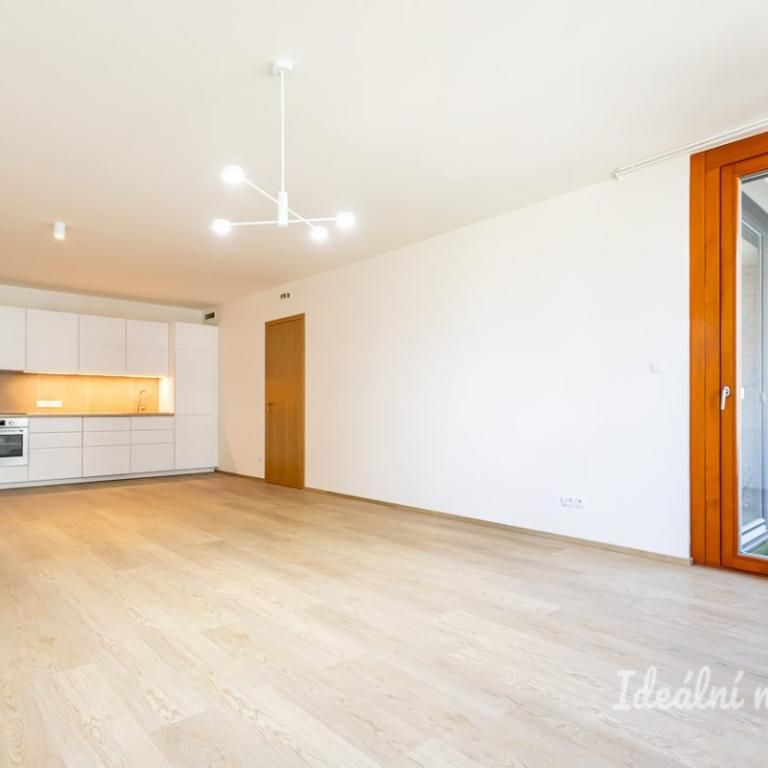 Pronájem bytu 2+kk 52 m2 - Fotografie 1