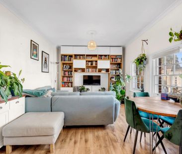 2 bedroom Flat To Let - Photo 2