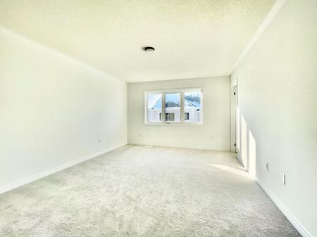 For Lease - 83 Milady Crescent, Barrie, Ontario - Photo 2