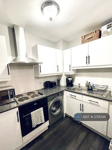 1 bedroom flat to rent - Photo 3