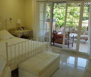 4 bedroom luxury Villa for rent in Nueva Andalucia, Andalusia - Photo 3