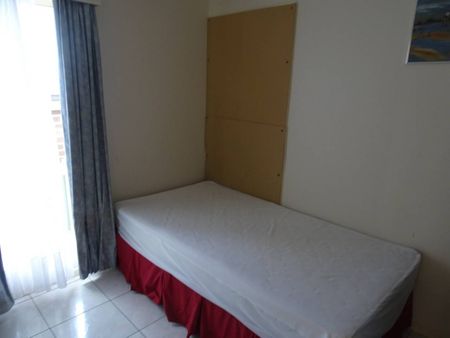 House To Rent - Photo 2