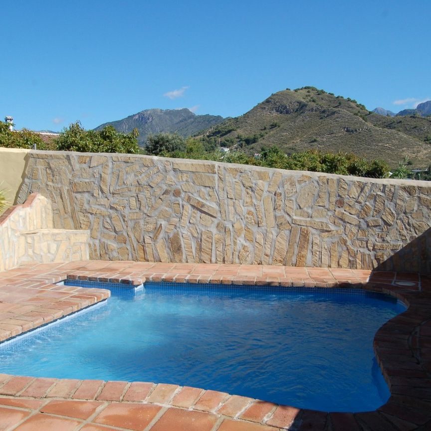 A One Bedroom Cortijo For Rent Situated In The Frigiliana Countryside - Photo 1