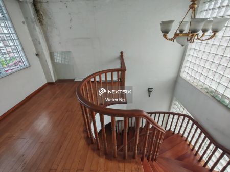 3 Storey Detached House - Photo 2