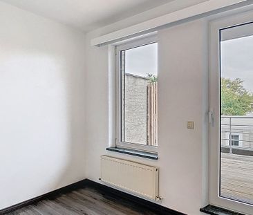 Appartement te huur in Beveren-Waas voor € 925 met 2 slaapkamers - Foto 2