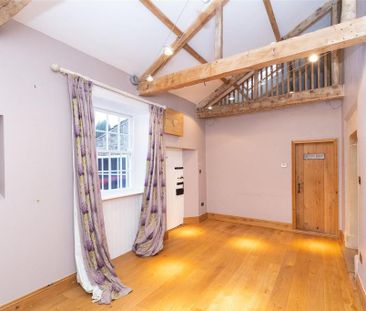 5 bedroom detached house to rent - Photo 1
